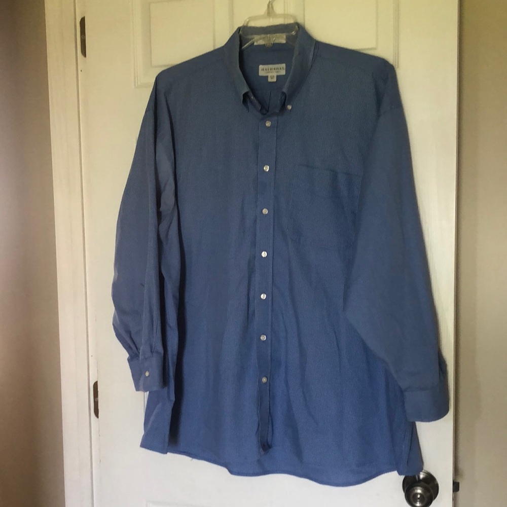 Men’s Hathaway Oxford button down. Size 19-35 Big. Excellent condition.